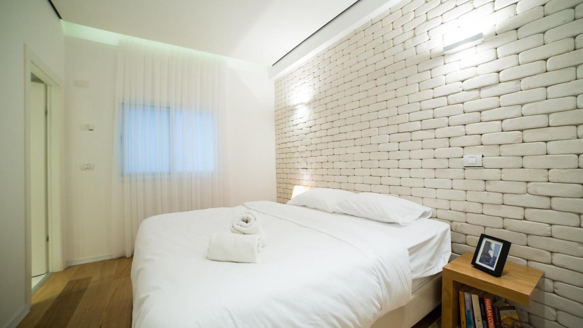 Beach Apartments Tlv - Exclusive Тель-Авів Номер фото